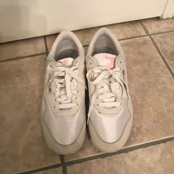 Reebok Classic White Sneakers - Picture 1 of 8